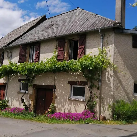 Maison Familiale Coteaux De La Vezere Voutezac Exterior photo